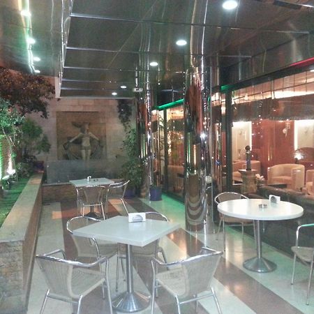 Duroy Hotel By Beverly Beirut Exteriör bild
