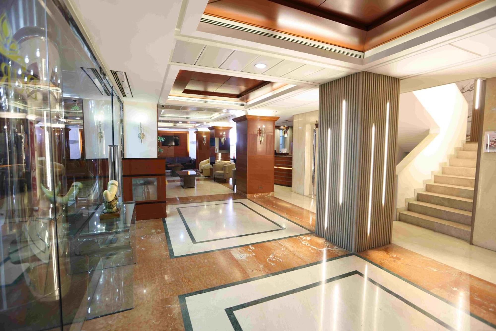 Duroy Hotel By Beverly Beirut Exteriör bild