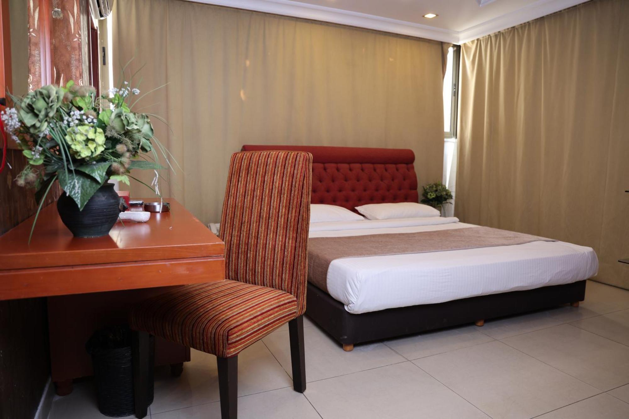 Duroy Hotel By Beverly Beirut Exteriör bild