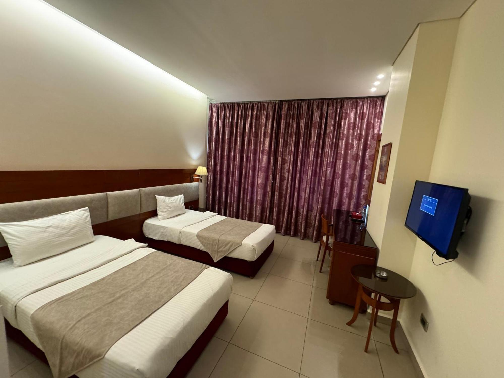Duroy Hotel By Beverly Beirut Exteriör bild