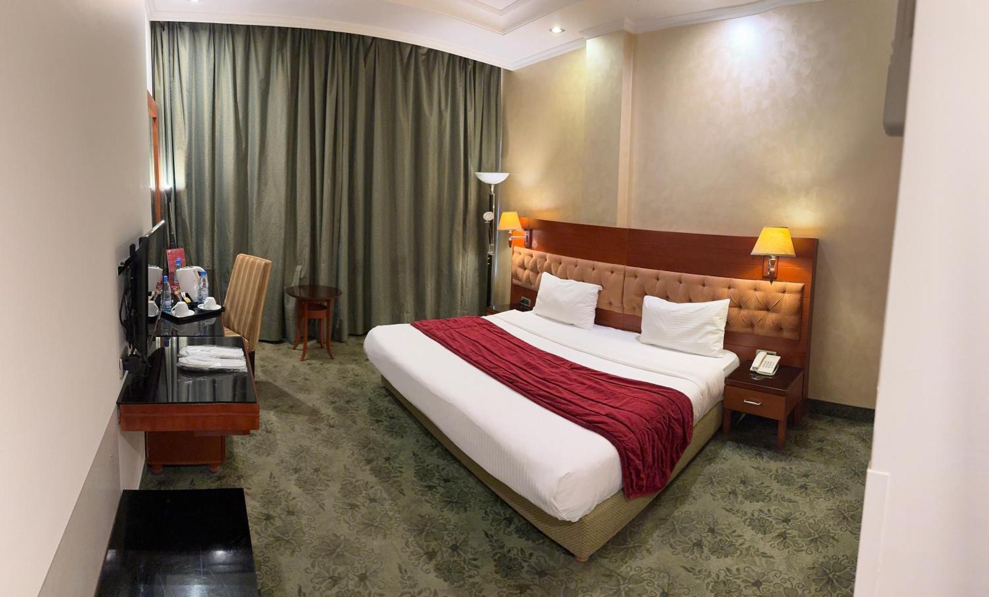 Duroy Hotel By Beverly Beirut Exteriör bild