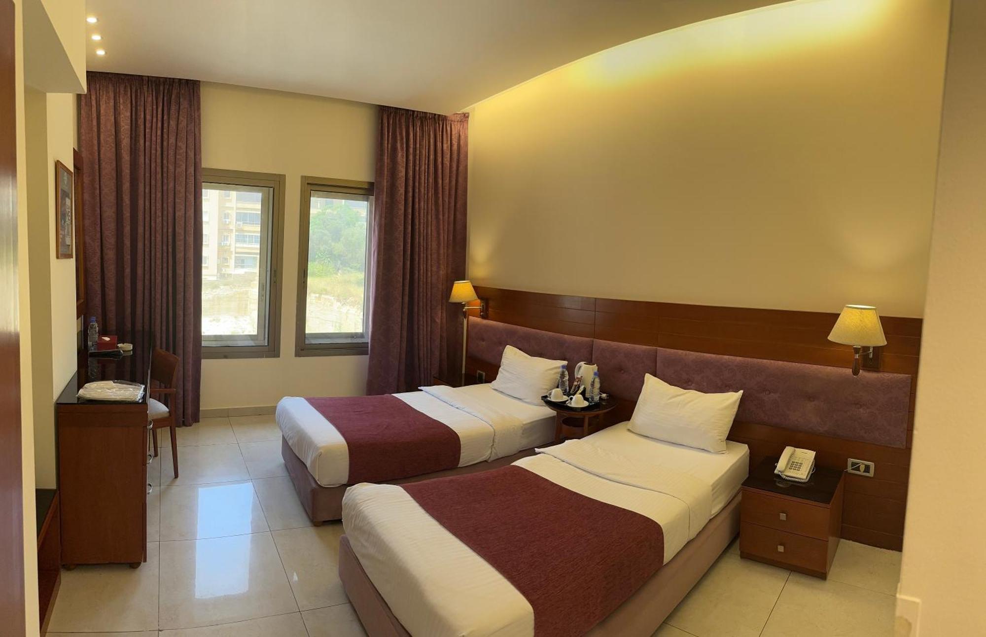 Duroy Hotel By Beverly Beirut Exteriör bild